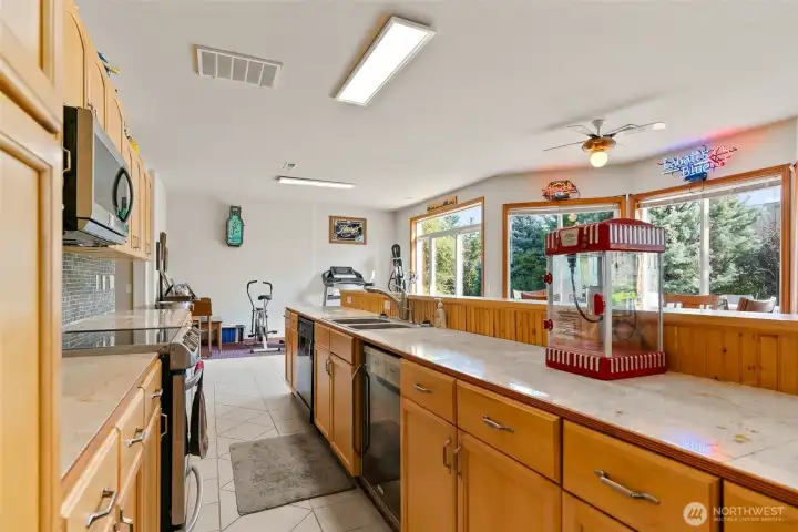 2nd kitchen.