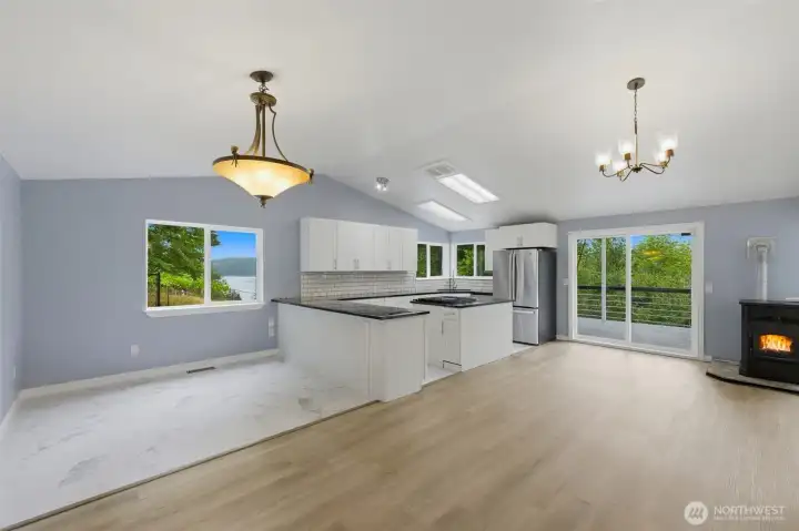 Main House kitchen & dining space