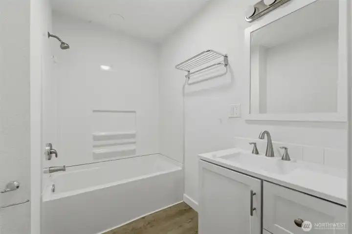 Upper ADU full bath
