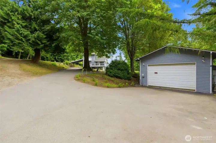 Lower ADU w/ attached garage