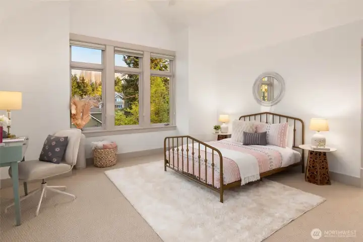 Large 2nd upstairs bedroom with ensuite bathroom and loft area.