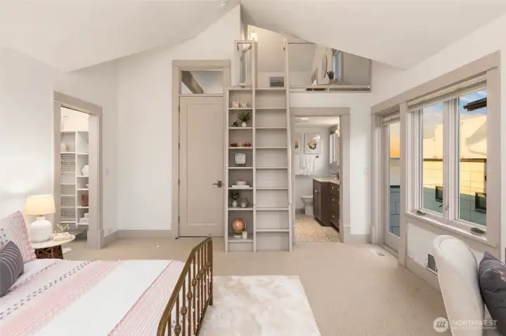 Large 2nd upstairs bedroom with ensuite bathroom and loft area.