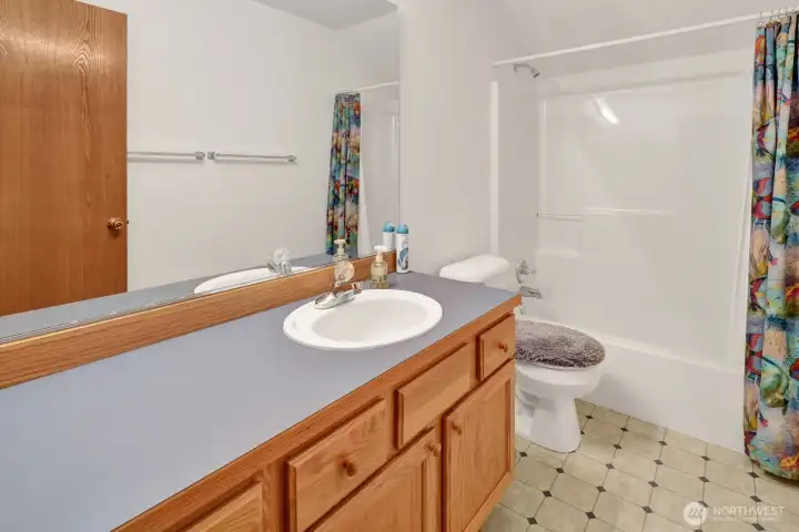 Upstairs full size bathroom.