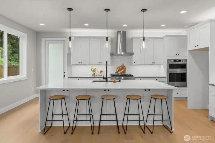 Main Level: Dining/Kitchen