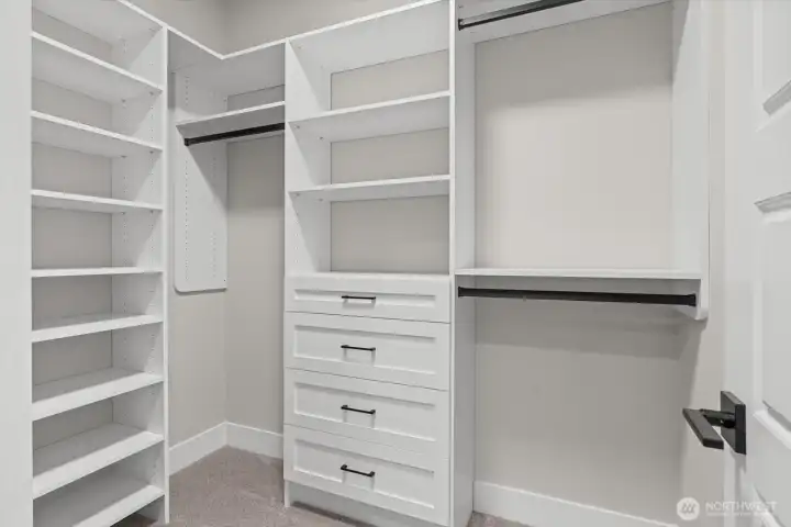 Upper Level: Primary Suite Closet