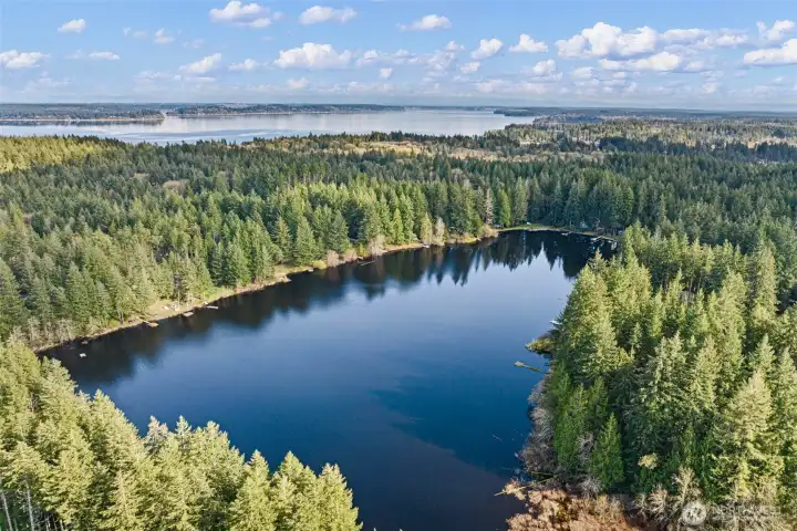 Jackson Lake is close by. The home is in the Jackson Lake Swim & Fin Club HOA giving you access to this small lake where you can fish, kayak, swim, and paddleboat. A gem just minutes away from your little slice of paradise. Jackson Lake is close by. The home is in the Jackson Lake Swim & Fin Club HOA giving you access to this small lake where you can fish, kayak, swim, and paddleboat. A gem just minutes away from your little slice of paradise.