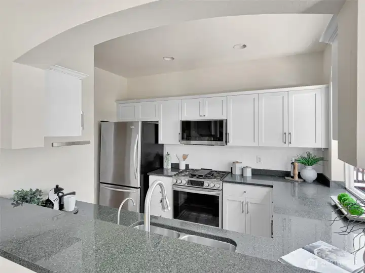 The stainless steel gas range makes cooking at home delightful The stainless steel gas range makes cooking at home delightful