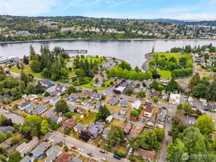 Right around the corner from Evergreen Rotary Park for beach and boat access along with year round community events