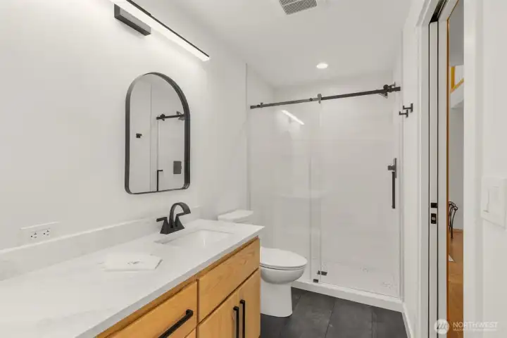 newly remodeled bath on the main newly remodeled bath on the main