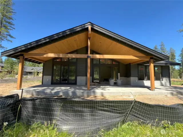 782 sqft of outdoor living space.