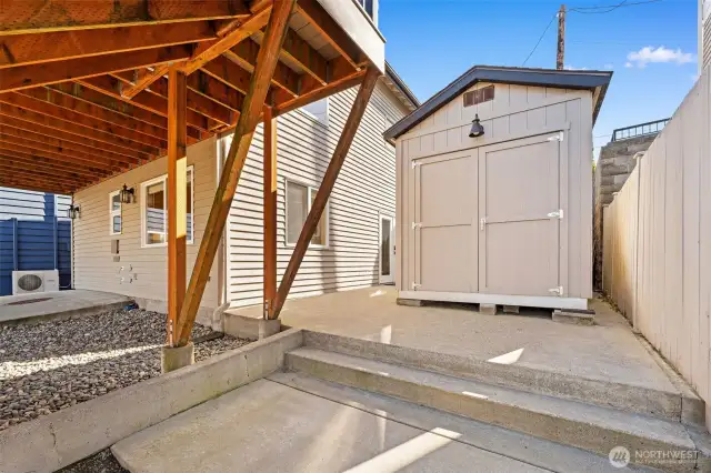Storage shed