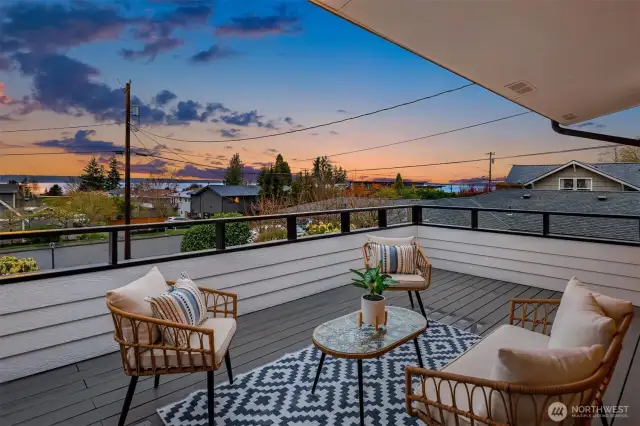 View entertainment deck
