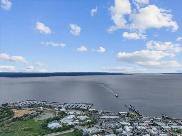 Incoming ferry!
