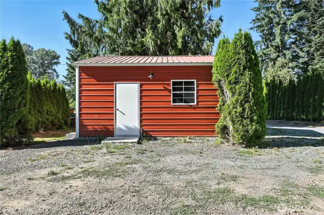 Side entry to detached garage / shop