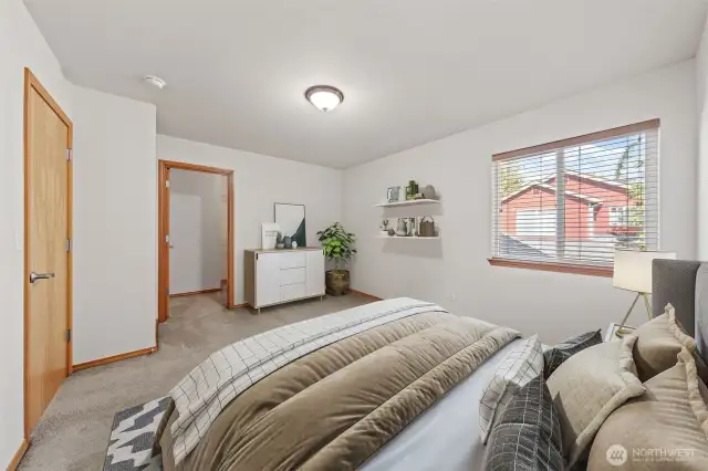 3rd bedroom with large walk-in closet