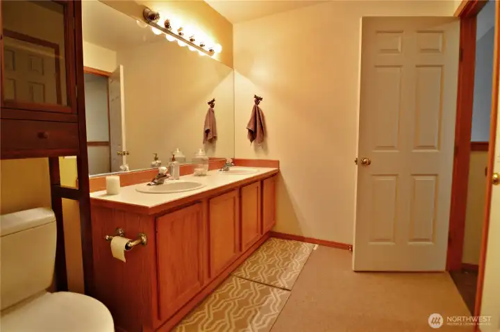 Main Bathroom