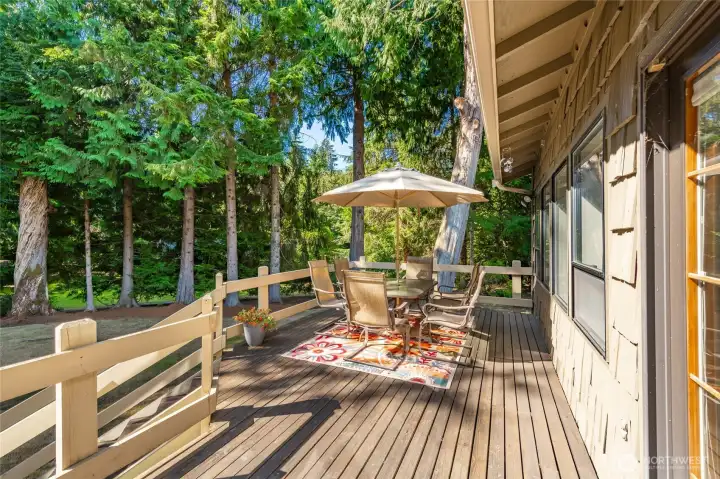 Multiple Outdoor Living Spaces