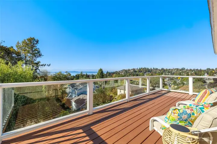 Such a wonderful option to have the doors swing out and offer more living space inside.