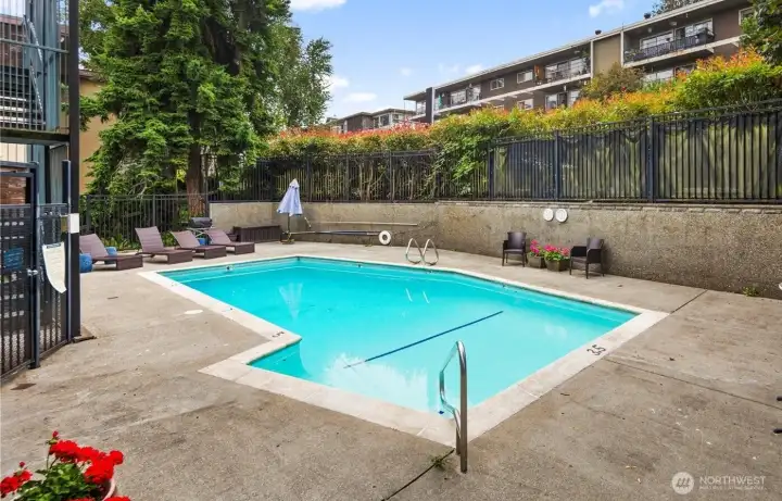 Outdoor pool, great for summer