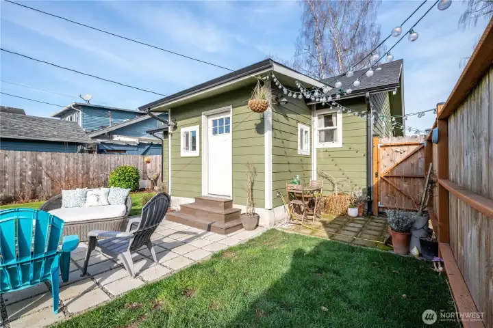 Awesome backyard with patio great for entertaining