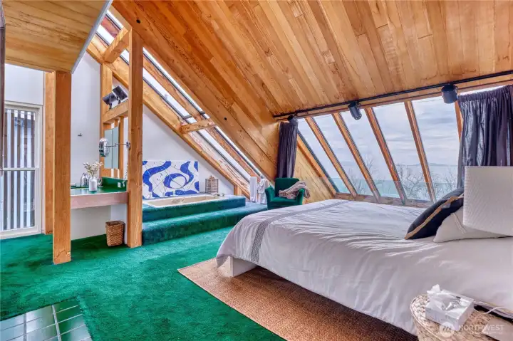 Primary with sunken tub