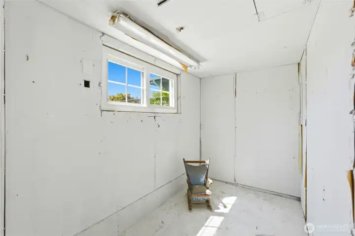 Additional storage space adds practical everyday functionality.