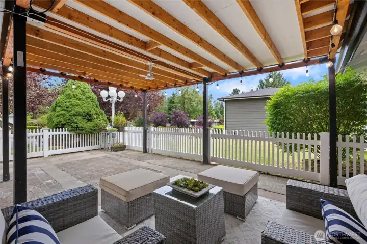 A spectacular front outdoor living space A spectacular front outdoor living space