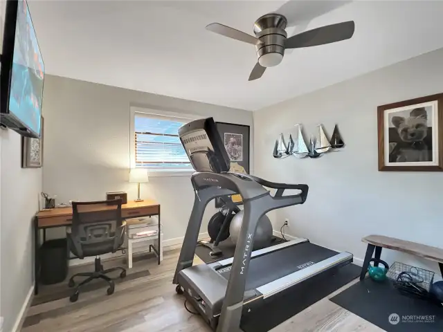 2nd Bedroom or office/workout room