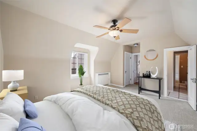 2nd Upper Bedroom
