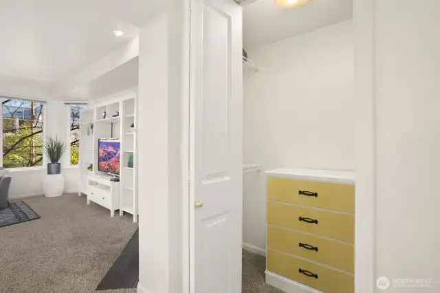 Walk-in closet