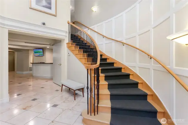 Building entryway lobby and concierge desk
