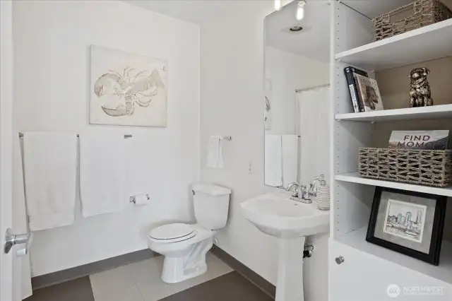 2nd Bathroom