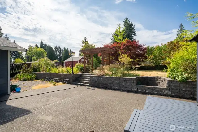 patio w/firepit