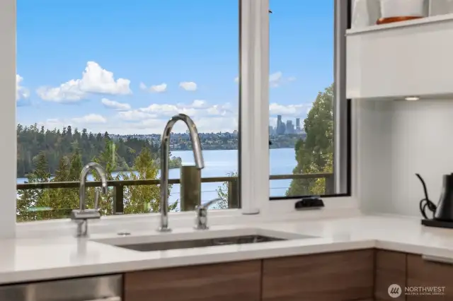 With a view like this from the sink, doing the dishes feels less like a chore and more like a moment to savor.