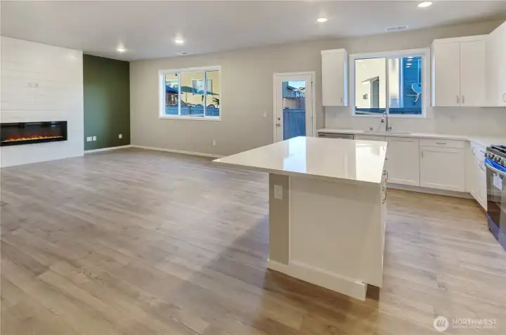 Pictures are from a previously built Penrose plan in the community and may display upgrades that are no longer available.