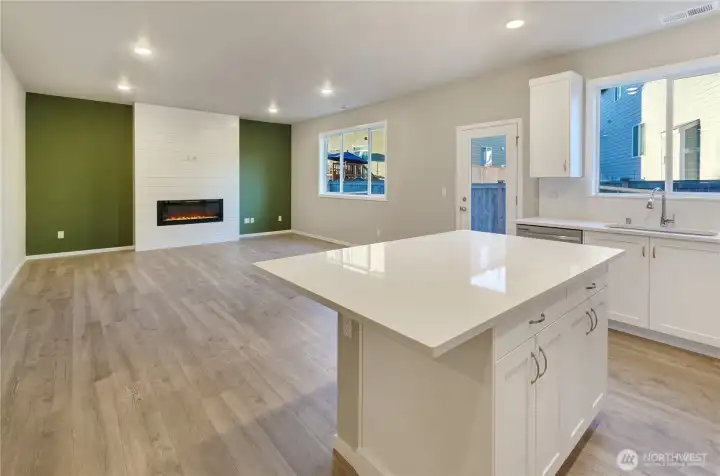 Pictures are from a previously built Penrose plan in the community and may display upgrades that are no longer available.