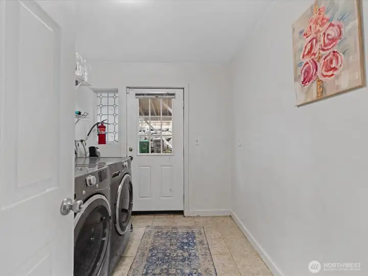 Large laundry/ mudroom