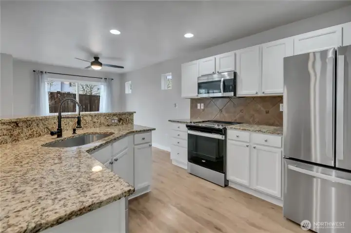 Beautiful granite countertops.