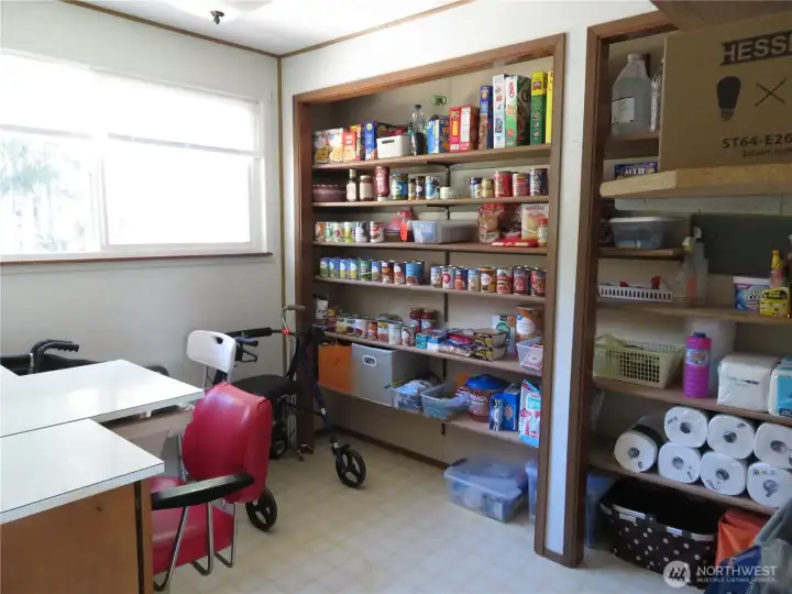 pantry/stylist chair setup