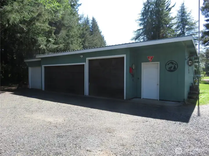 4 car garage