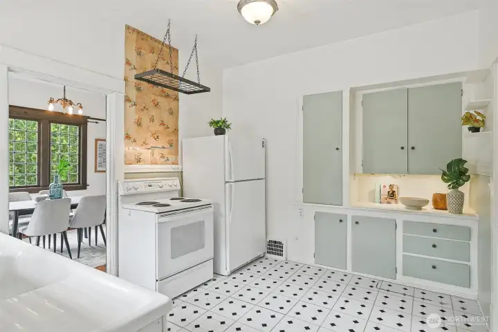 Spacious kitchen