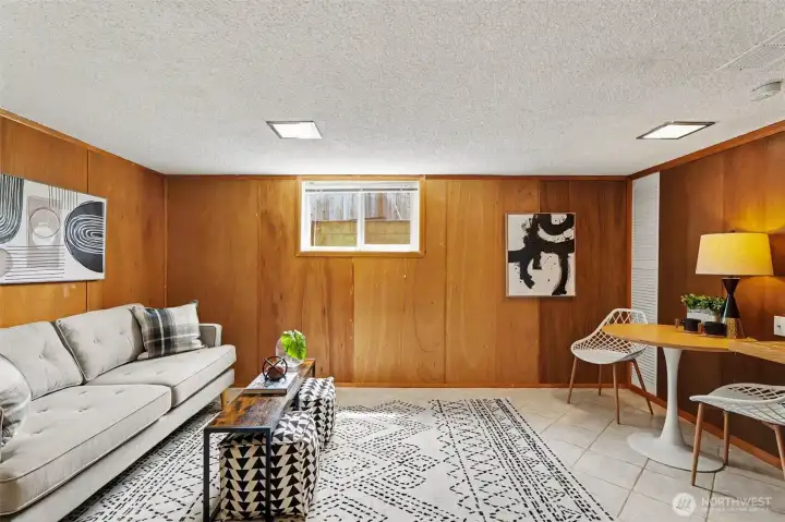 Downstairs Mother-In-Law Unit with Separate Access as Well as Access from Inside. Perfect for Multi-Generational Living or Monthly Income.