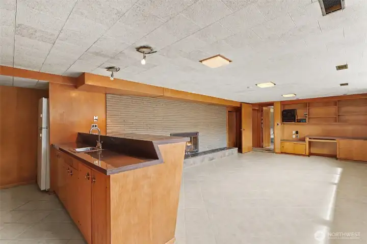Downstairs Bonus Room with Wet Bar