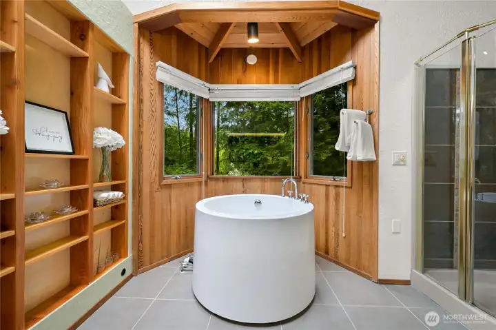 Specially imported deep Soaking Tub Specially imported deep Soaking Tub