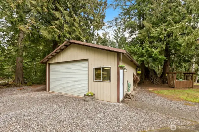 Before he head inside...detached shop with media/entertain room