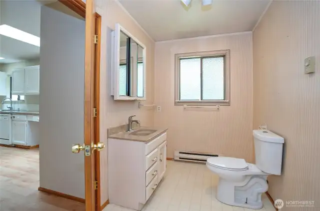 Main bathroom