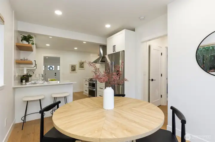 Dining off of kitchen