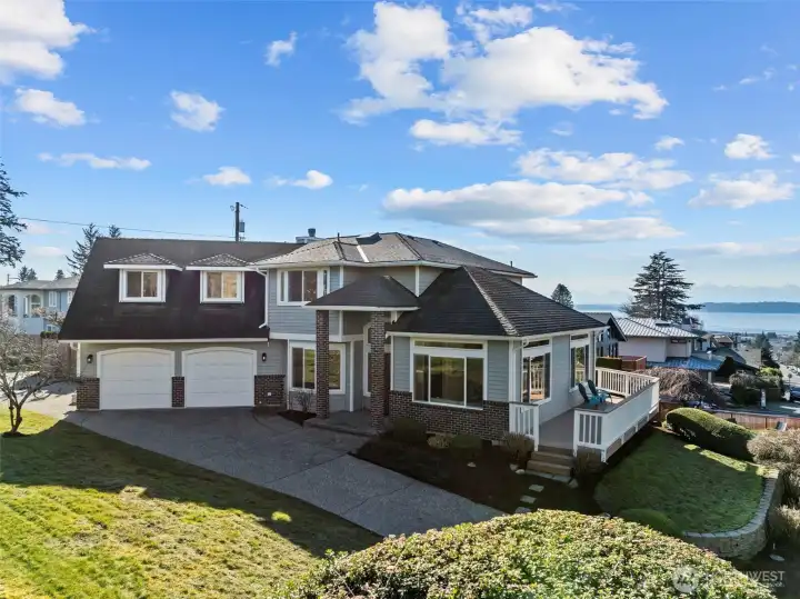 Drone shot from house with sound and mountain view