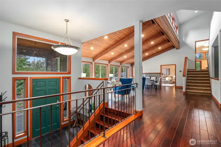 Cathedral ceilings, lots of light