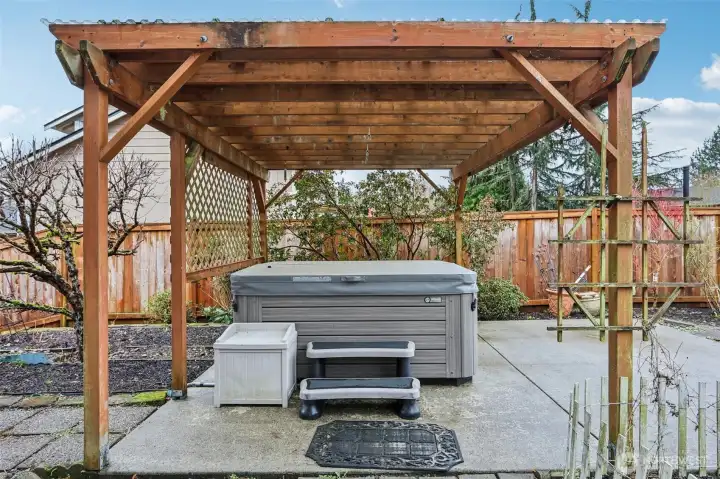 Covered Hot Tub and Gazebo